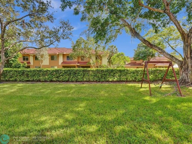 Building Photo - 9113 Vineyard Lake Dr