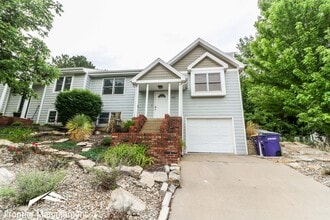 Building Photo - Stunning single-family home in West Manhat...