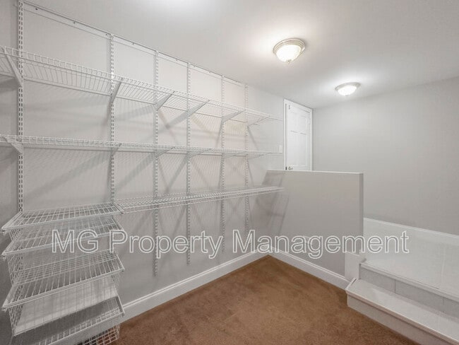 Building Photo - 4023 Arbor Way