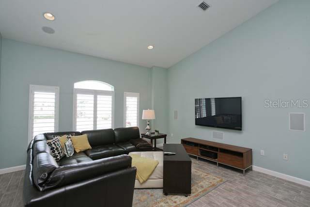 Building Photo - 5534 46th Ct W