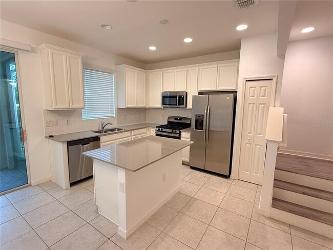 Building Photo - 6308 Camino Dr