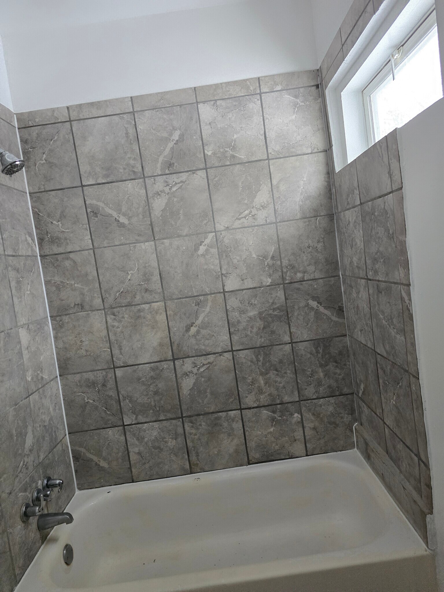 Building Photo - 310 Reed Ave