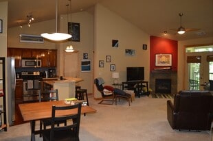 Building Photo - 8253 Mayo Dr