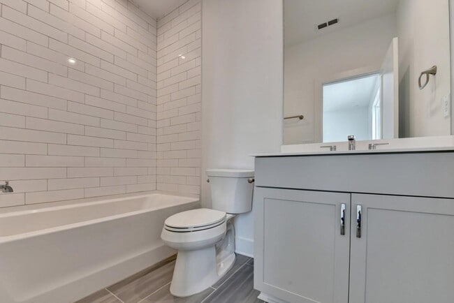 Building Photo - 503 Motivation Cir NW