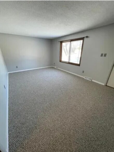 Building Photo - 1105 Minnesota St