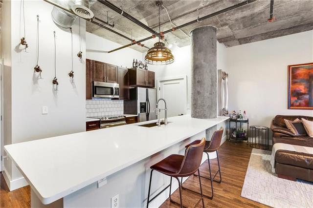 Building Photo - 3110 Thomas Ave