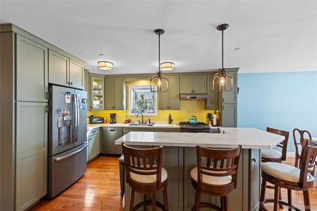 Building Photo - 62 Delaware Ave