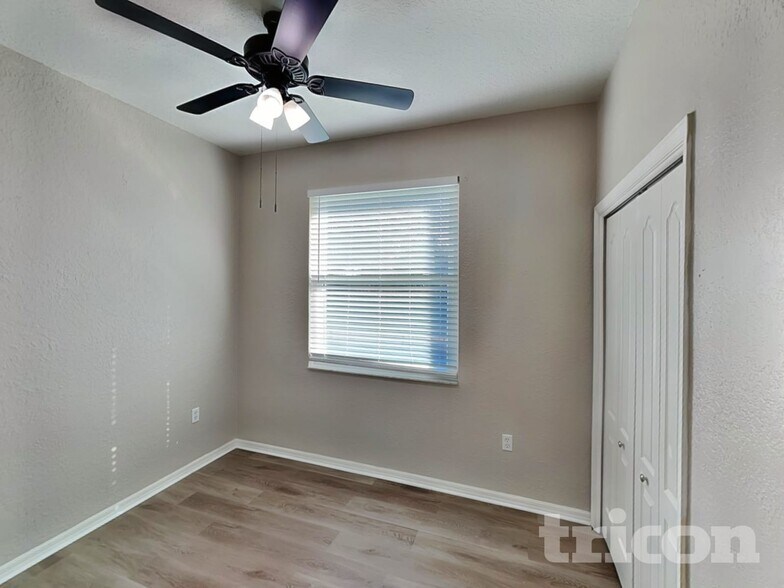 Building Photo - 3012 Forest Hammock Dr