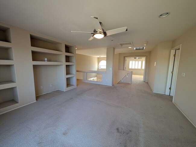 Building Photo - 4 Bedroom 2.5 Bath With Private Pool