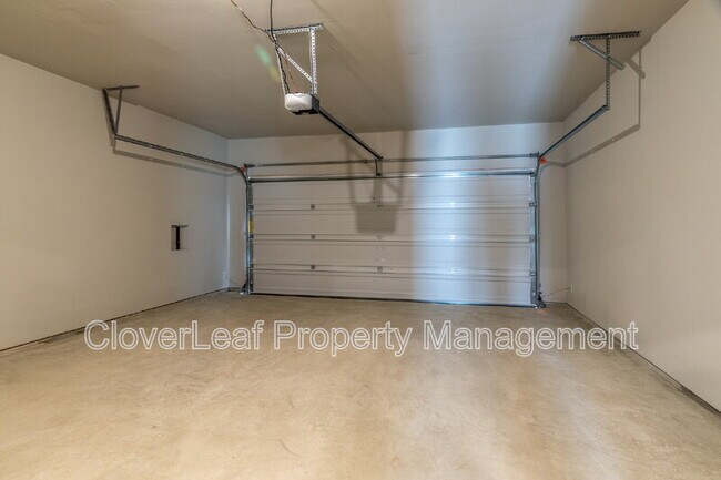 Building Photo - 9118 Bennett Frst
