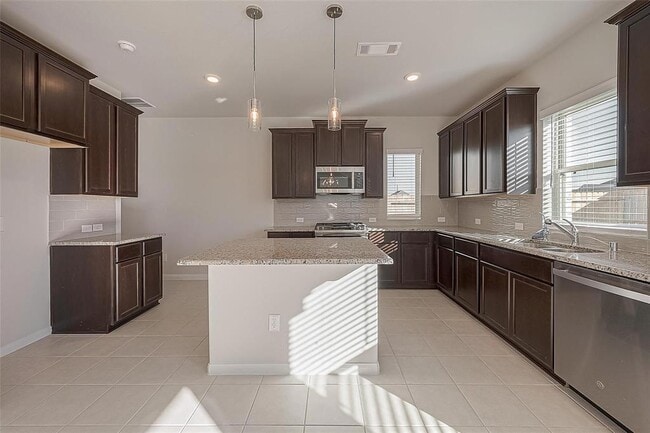 Building Photo - 31139 Mahogany Fir Trl