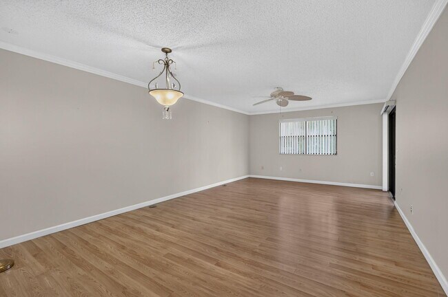 Building Photo - 184 Mastic Tree Ct