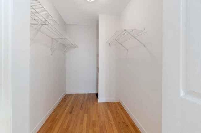 Building Photo - 145 Bennington St