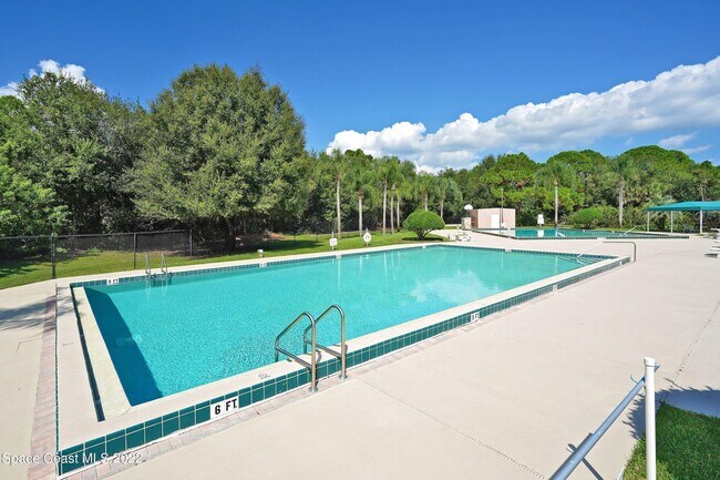 Building Photo - 1541 Wekiva Dr