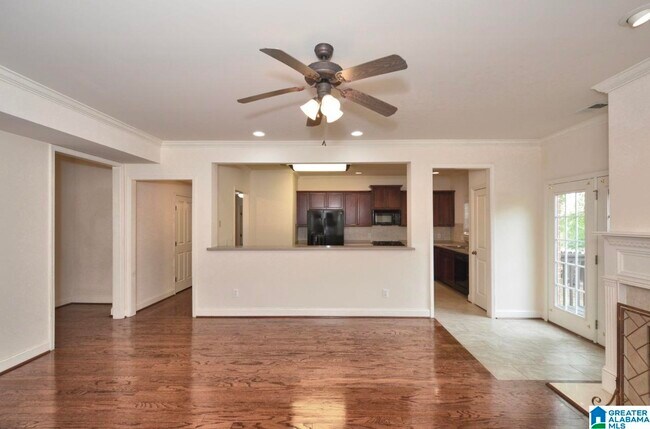 Building Photo - 107 Castlehill Dr