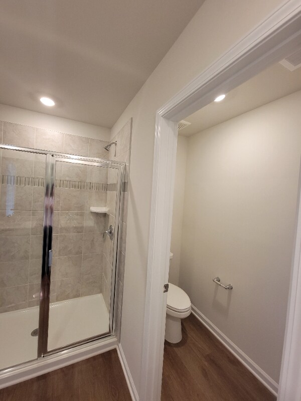 Building Photo - 15760 Country House St