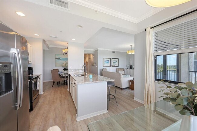 Building Photo - 7121 River Hammock Dr