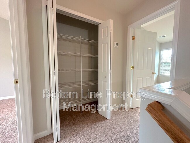 Building Photo - 11115 Derryrush Ave