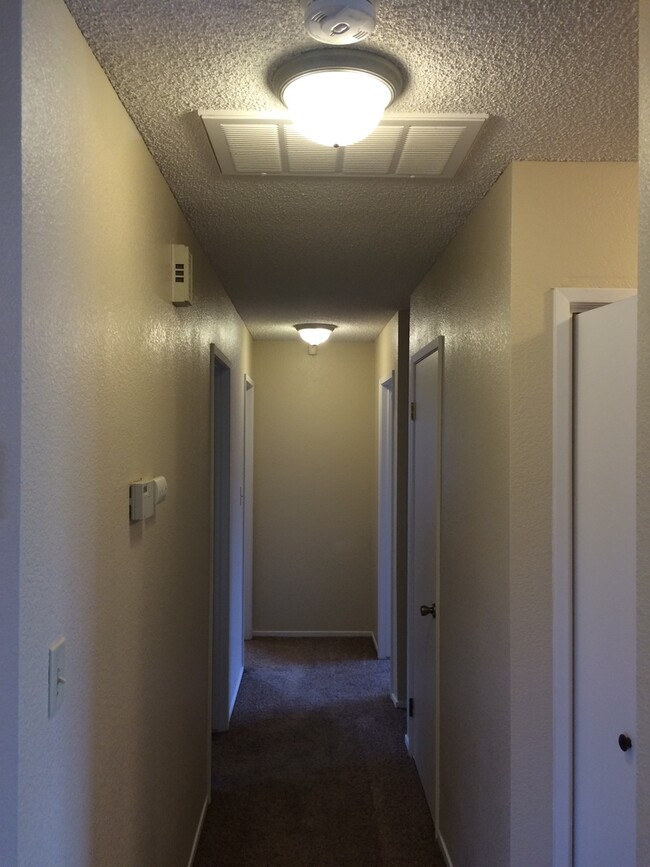 Building Photo - 4416 Silverwood Ln