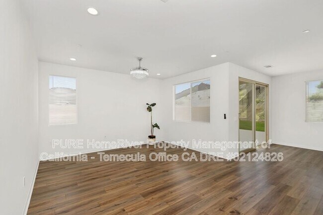 Building Photo - 4237 Ladrillo St
