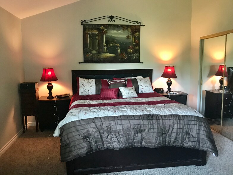 Building Photo - 12054 Caminito Campana