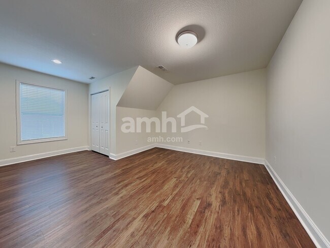 Building Photo - 1812 Mahogany Wood Trail