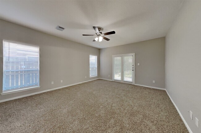 Building Photo - 2919 Double Lake Dr