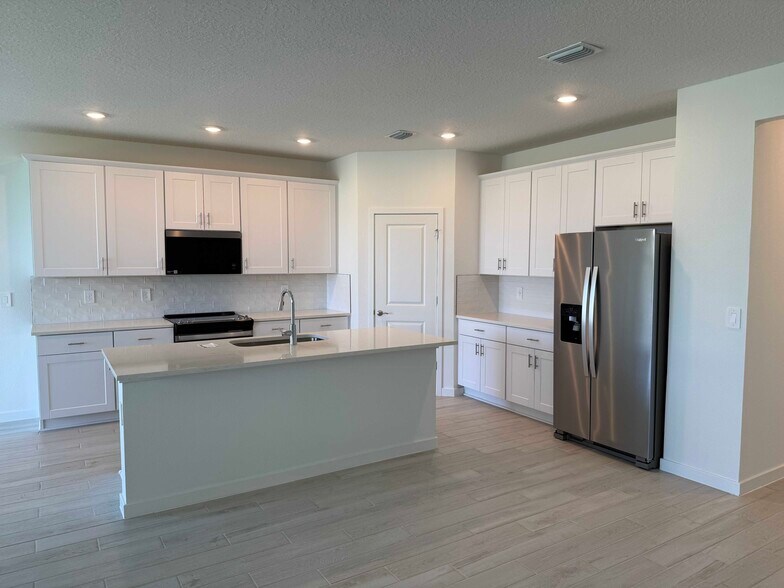 Building Photo - 74 Tequesta Ct