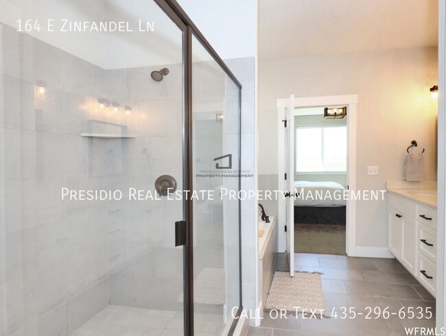 Building Photo - 164 E Zinfandel Ln