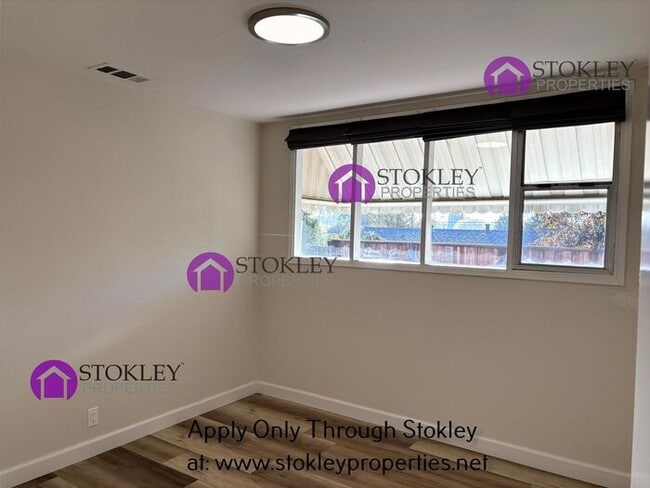 Building Photo - 3105 Fitzpatrick Dr