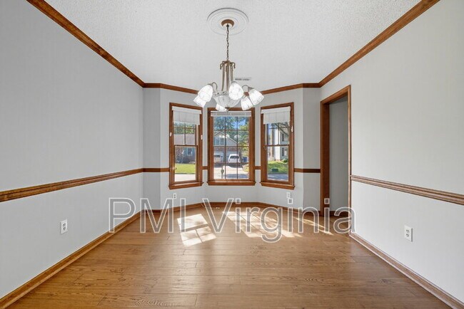 Building Photo - 932 Nugent Dr