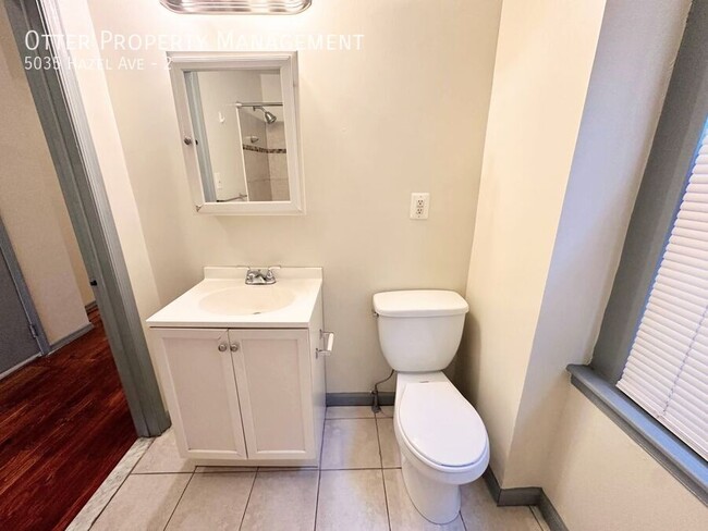 Building Photo - 2BR/1BA Sun-drenched West Philly Apt with ...