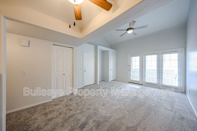 Building Photo - 3716 E University Dr