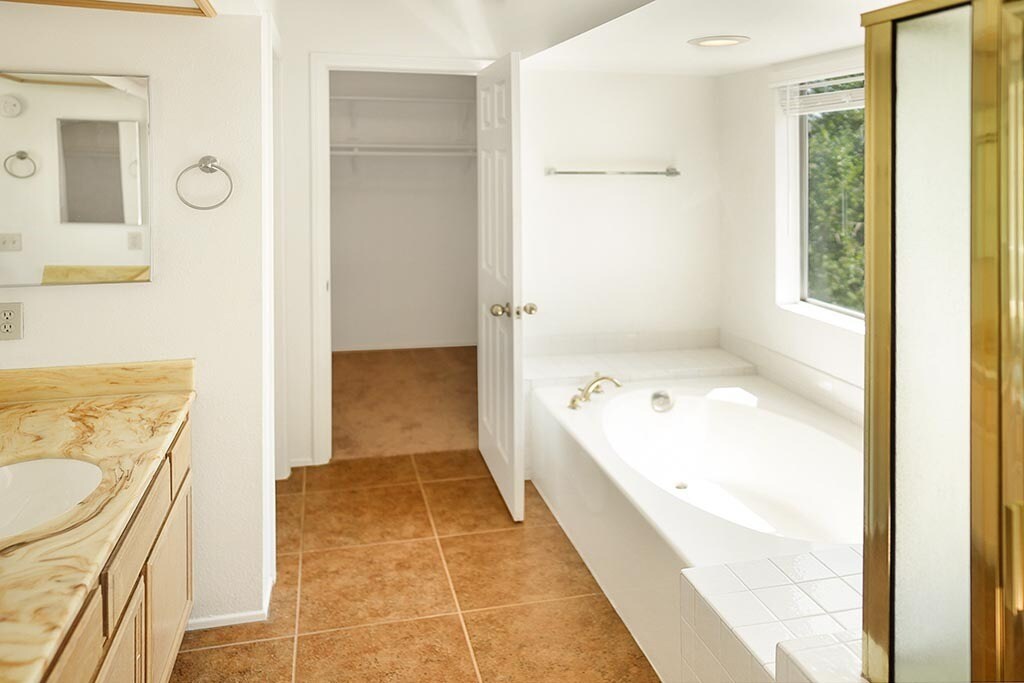 Building Photo - 1512 Siberian Ct