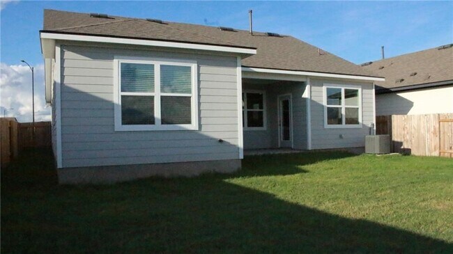 Building Photo - 119 Watercourse Wy