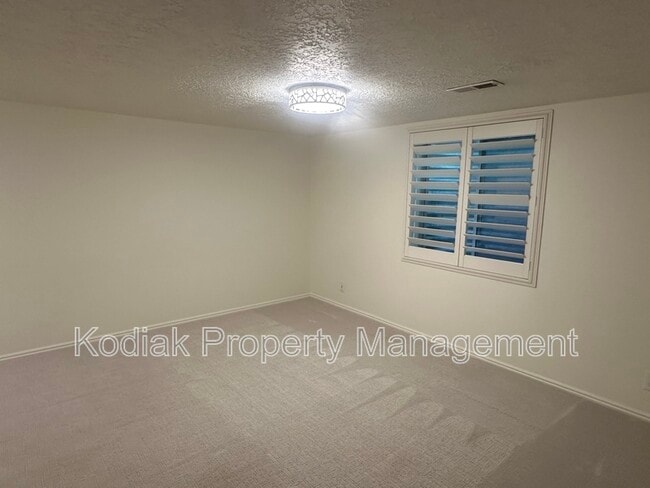Building Photo - 932 Northridge Dr