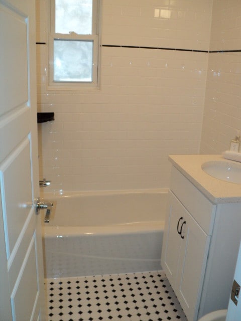 Building Photo - 469 Ridge St NW
