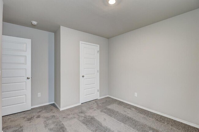 Building Photo - 11832 KAMERON Wy