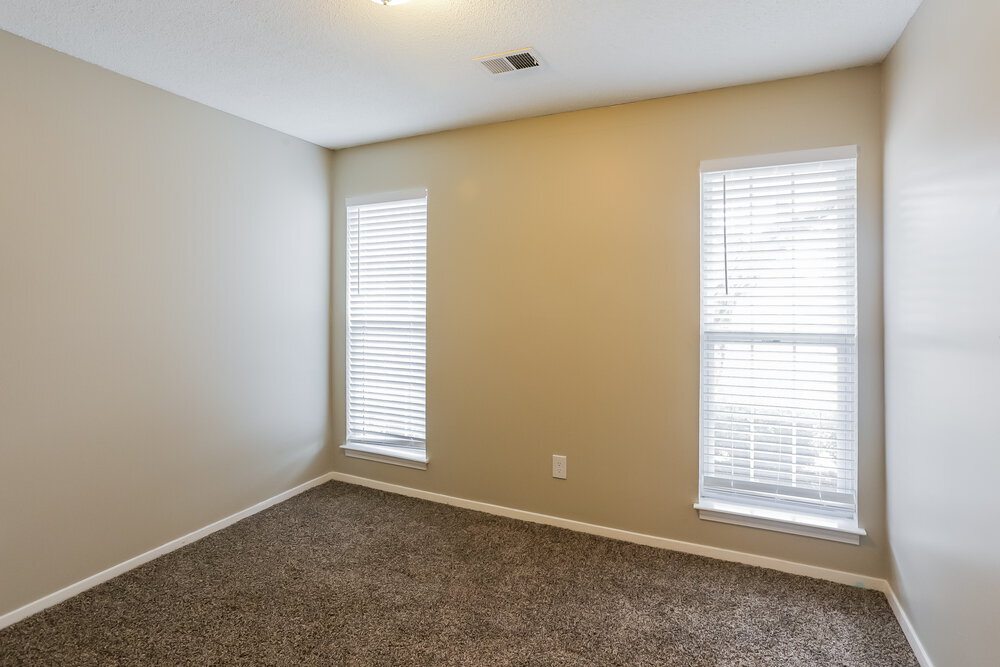 Building Photo - 6500 Cornwall Rd