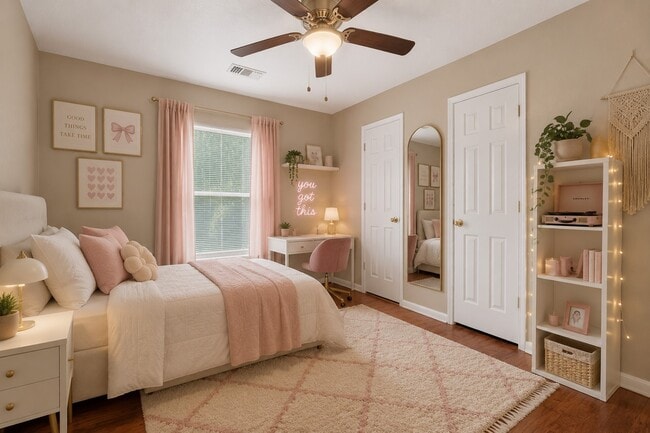 Building Photo - 20615 Valley Wells Dr