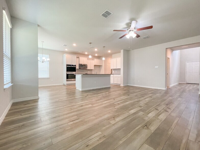 Building Photo - 5700 Foggy Lagoon Dr