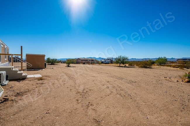 Building Photo - RENOVATED, PRIVATE & SPACIOUS HOME