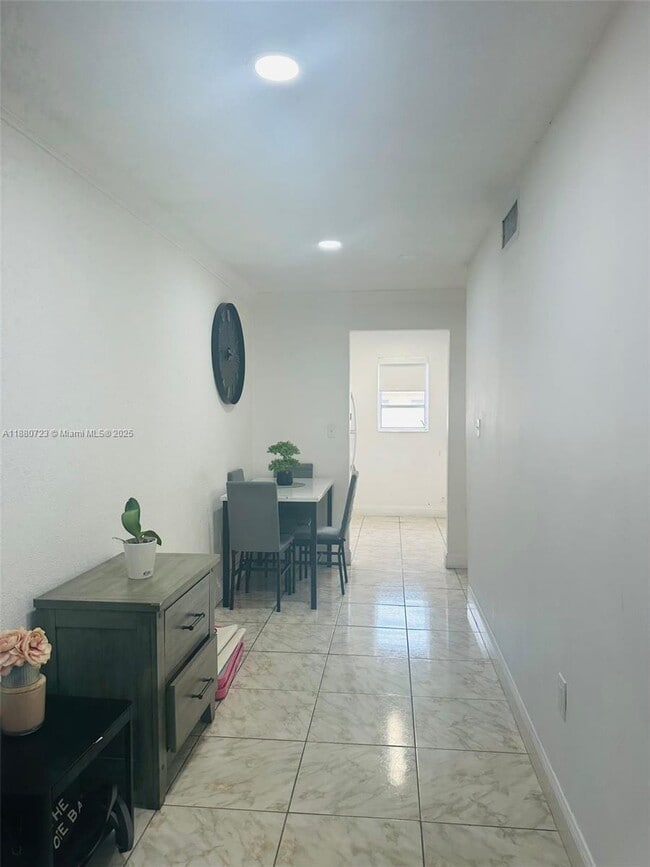 Building Photo - 3800 SW 102nd Ave