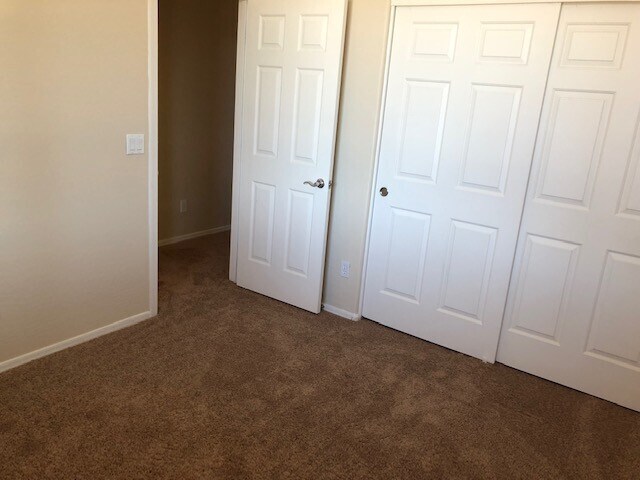 Building Photo - New carpet....great house for the money in Estrella Mountain Ranch!
