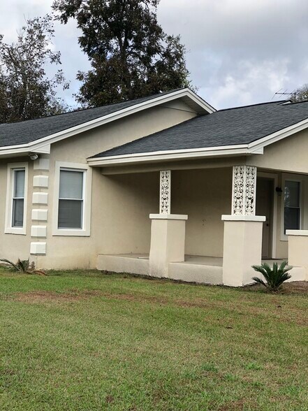 Building Photo - 1939 Martin Luther King Jr Blvd