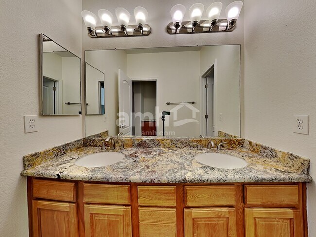 Building Photo - 2209 N 135th Dr