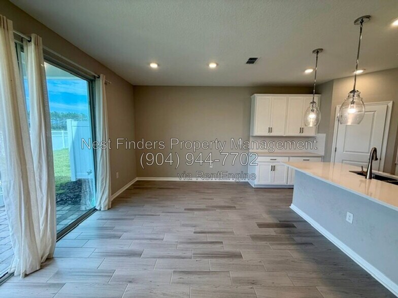 Building Photo - 284 Cherry Elm Dr