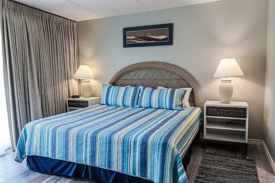 Building Photo - 2401 Gulf Blvd