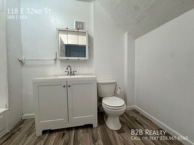 Building Photo - 118 E 32nd St