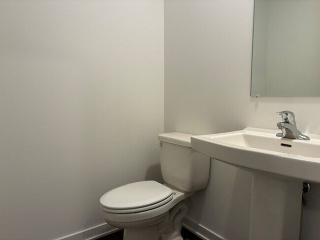 Building Photo - Brand New 3 Bedroom - 2.5 Bath Condo in Union Grove